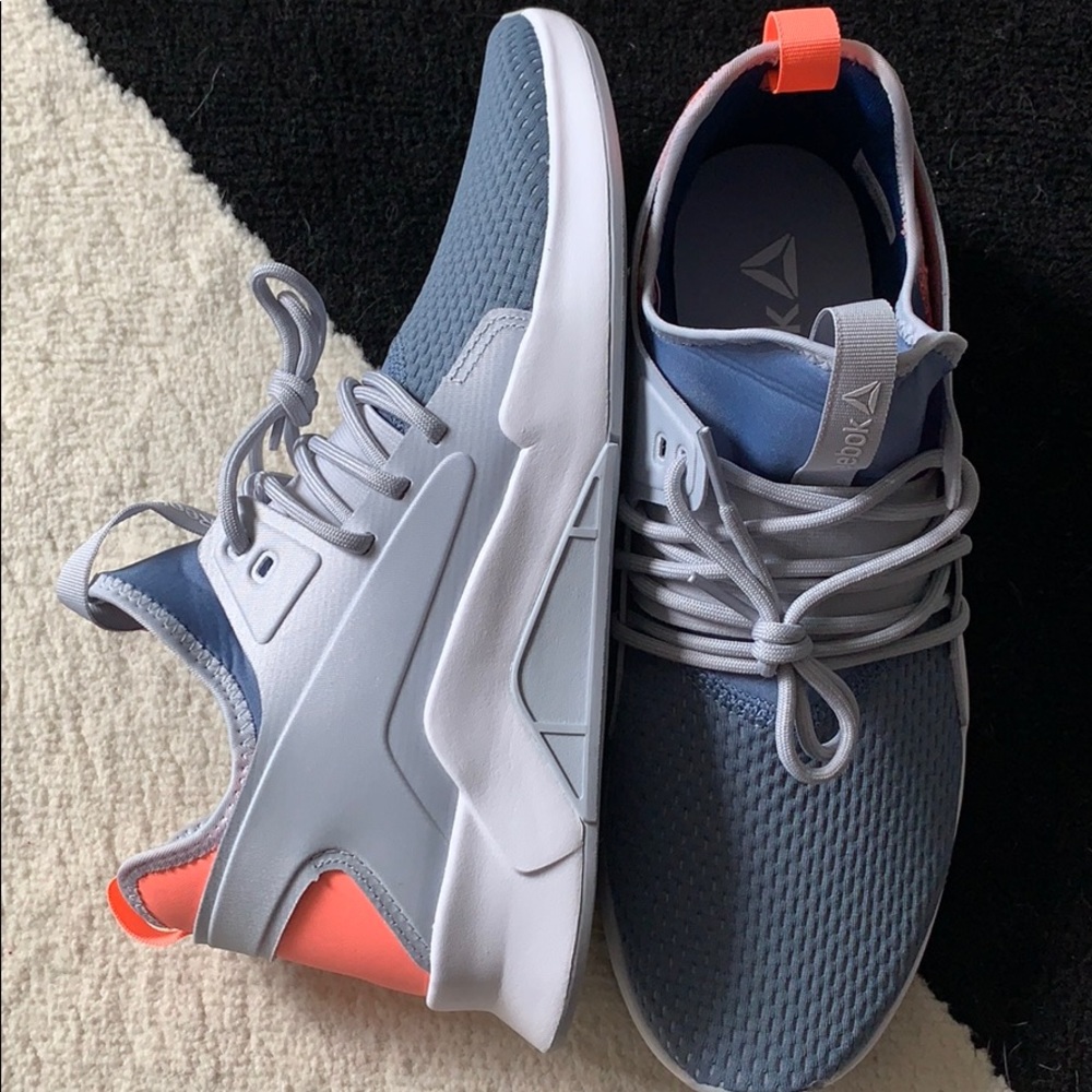 *BRAND NEW - NEVER WORN* Reebok Women's Guresu 2.0